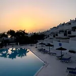 Adeje Paradise * أذيخي